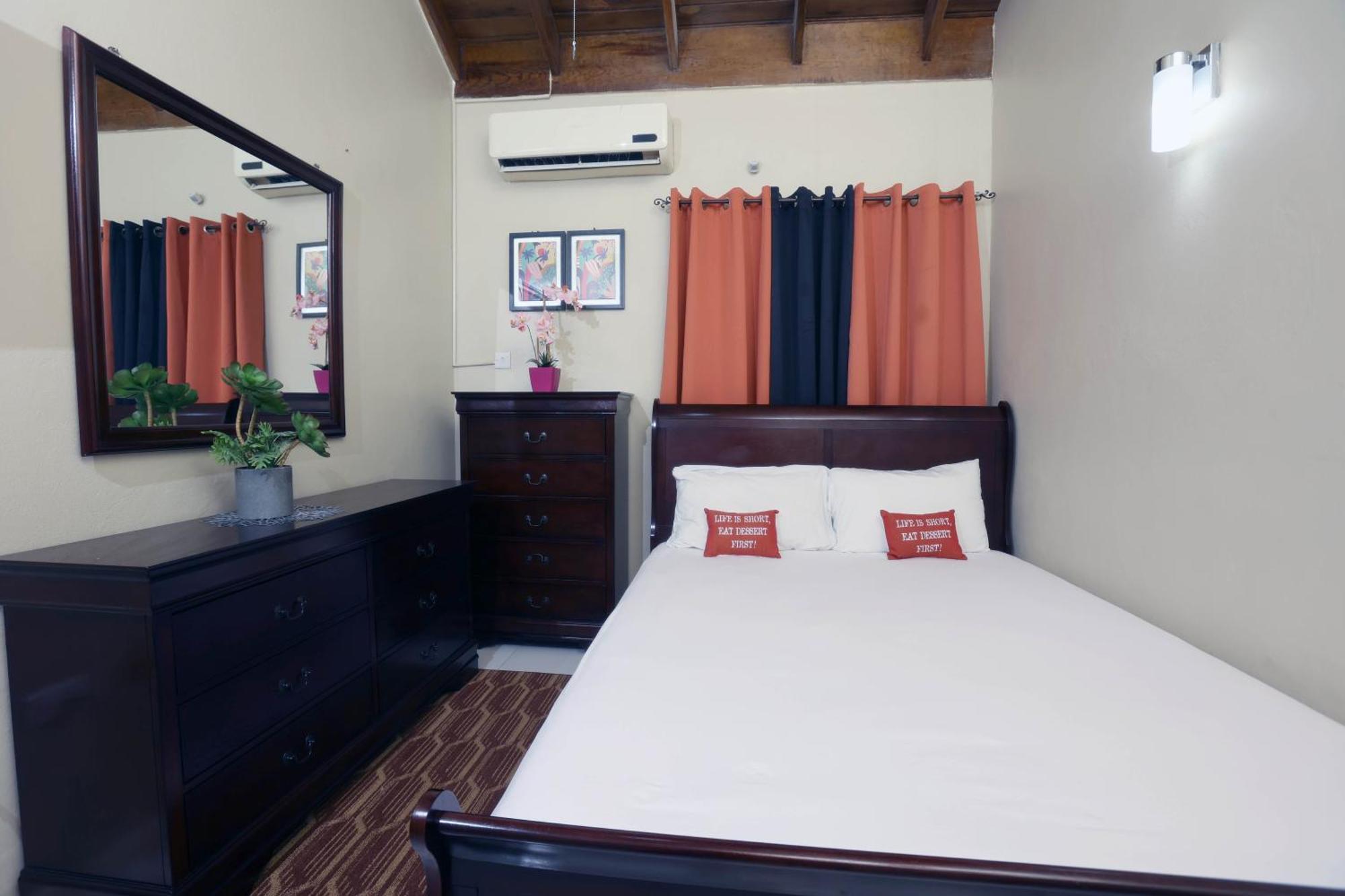 Spacious Luxury 3 Bed Rooms In Kingston Extérieur photo