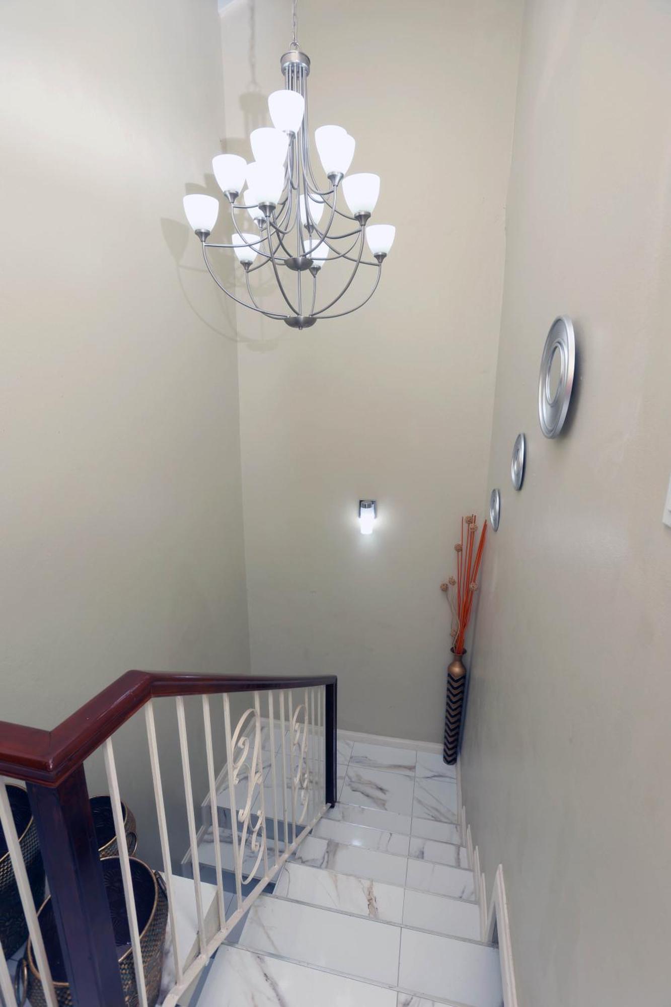 Spacious Luxury 3 Bed Rooms In Kingston Extérieur photo