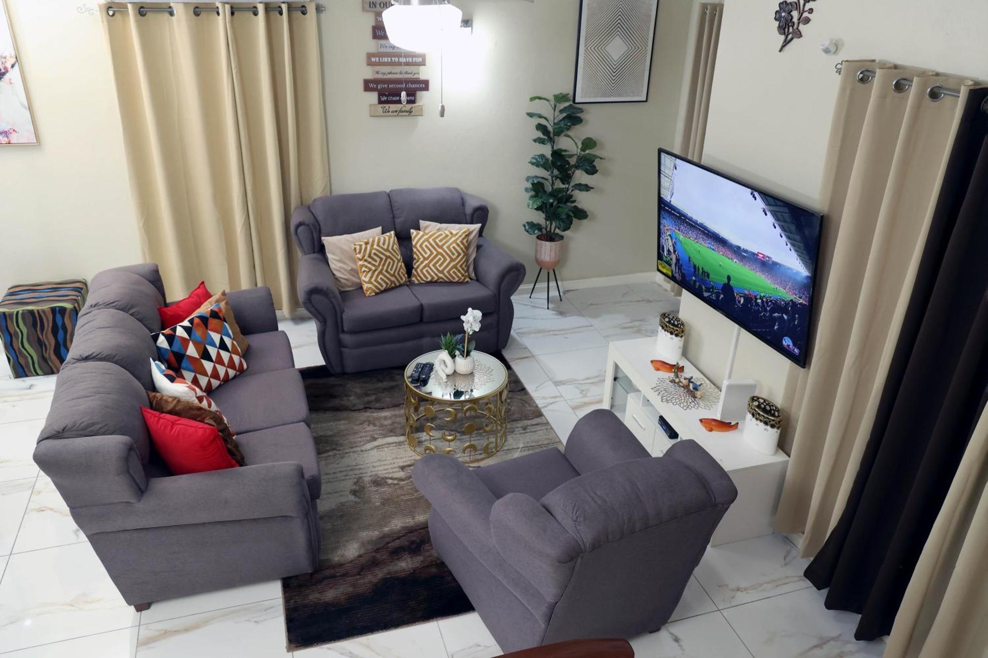 Spacious Luxury 3 Bed Rooms In Kingston Extérieur photo