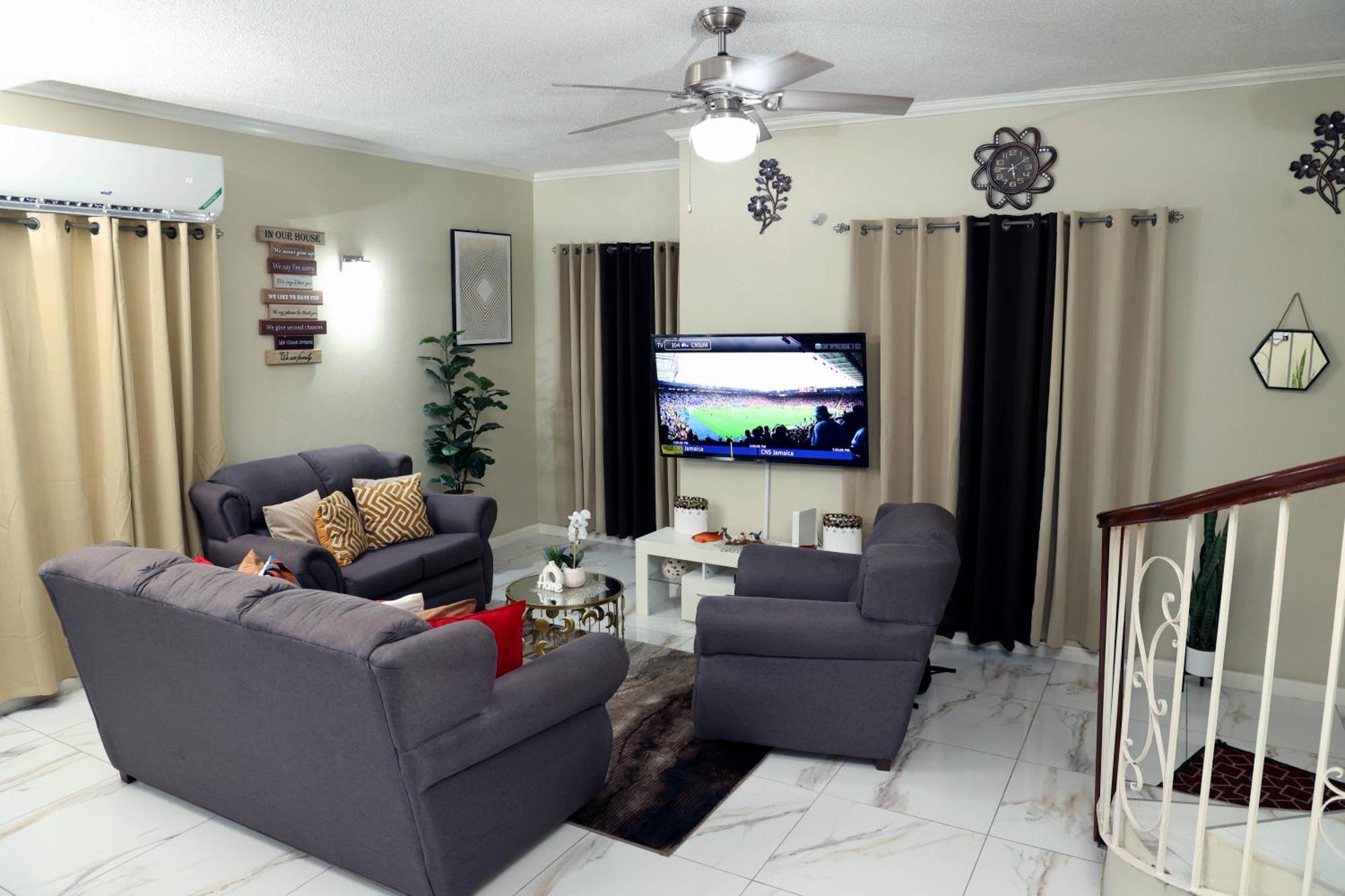 Spacious Luxury 3 Bed Rooms In Kingston Extérieur photo