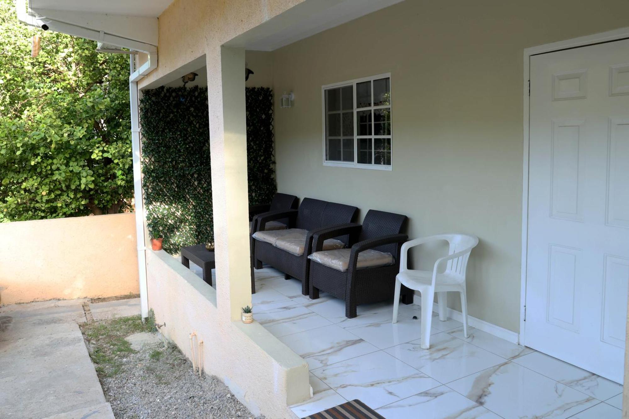 Spacious Luxury 3 Bed Rooms In Kingston Extérieur photo